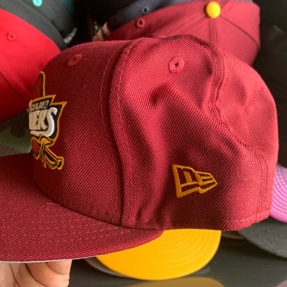 🔥🔥🔥 Bundle of 3 New Unworn Snapbacks - Picture 4 of 6